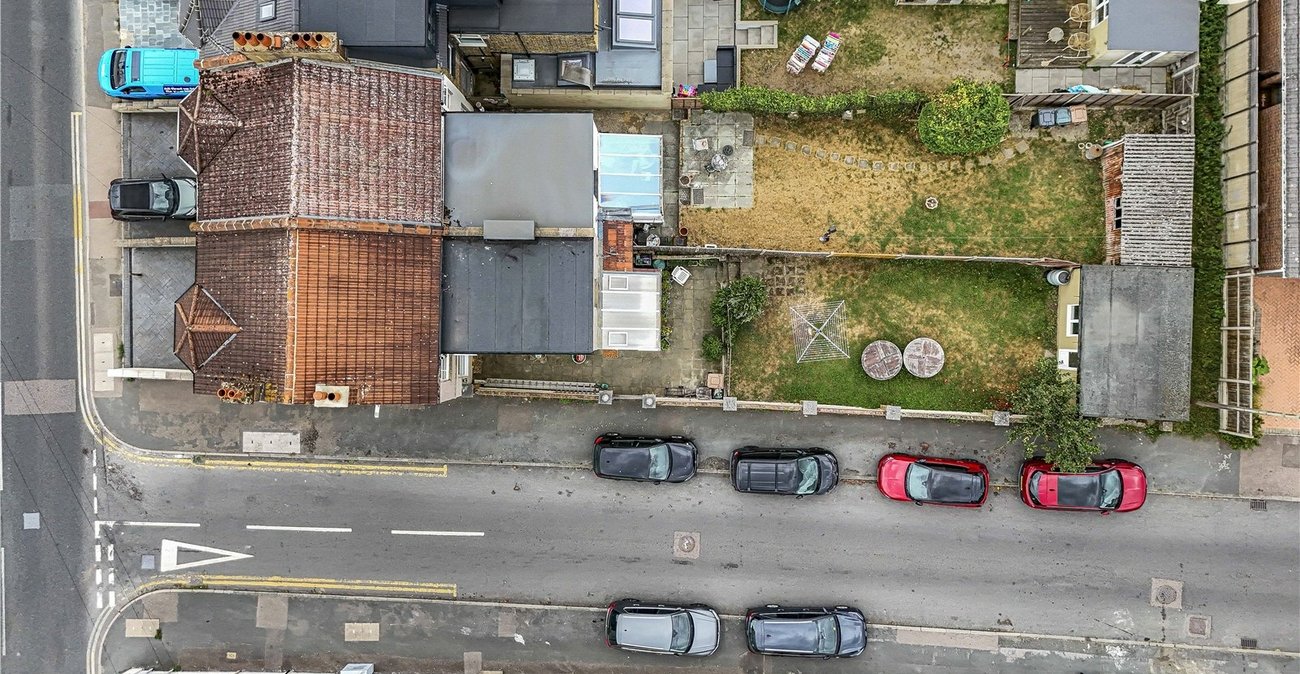 3 bedroom house for sale in Dartford | Robinson Jackson