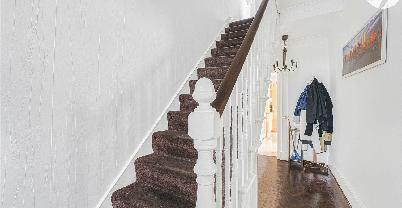 3 bedroom house for sale in Dartford | Robinson Jackson