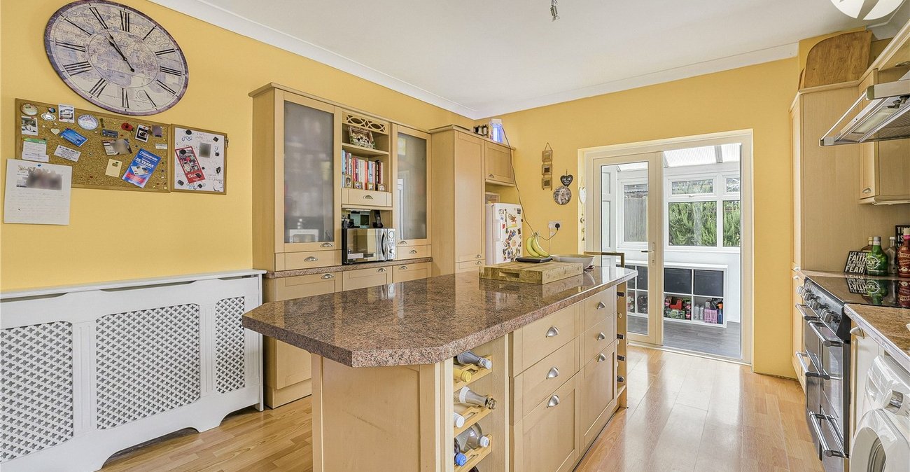 3 bedroom house for sale in Dartford | Robinson Jackson