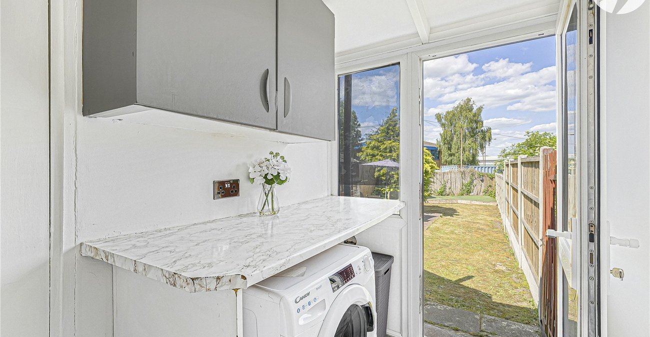 2 bedroom house for sale in Dartford | Robinson Jackson