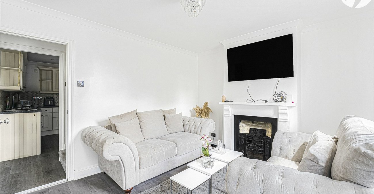 2 bedroom house for sale in Dartford | Robinson Jackson