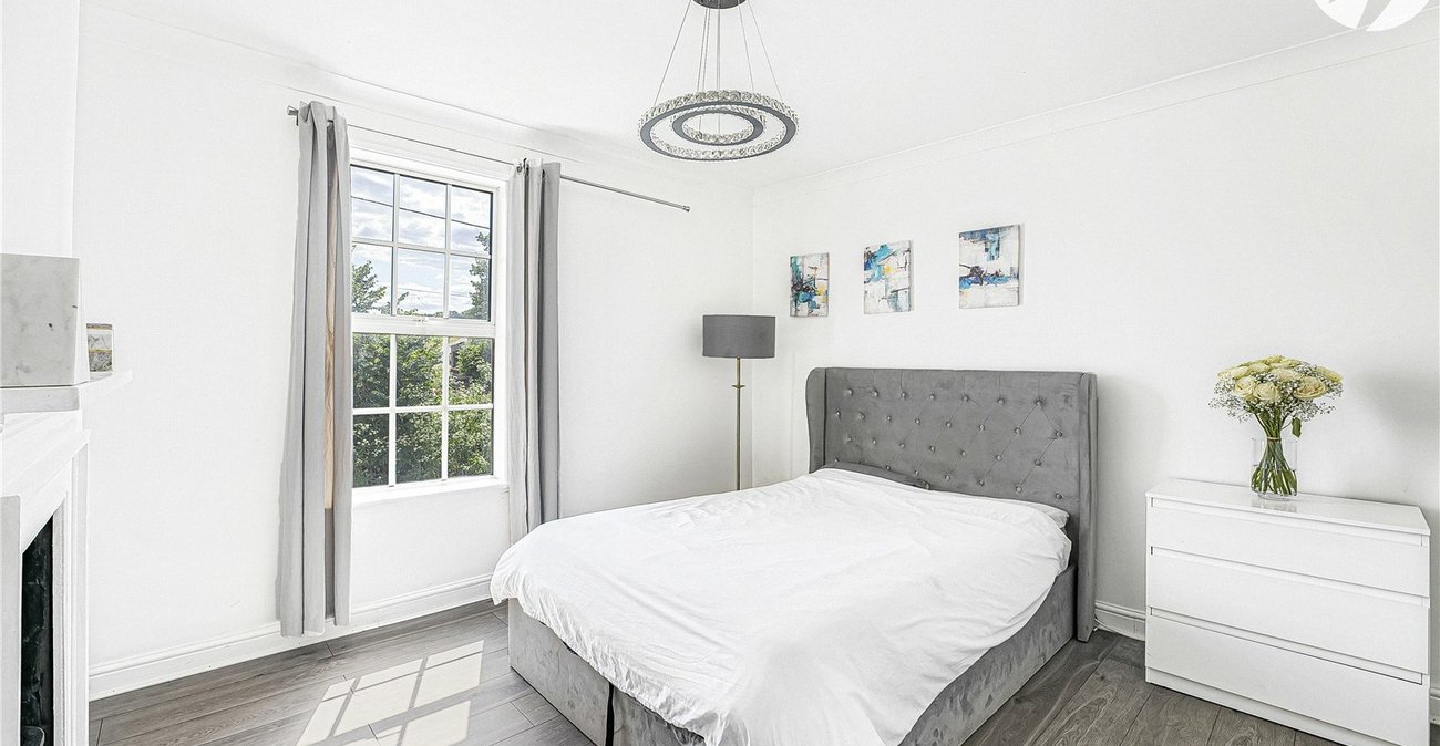 2 bedroom house for sale in Dartford | Robinson Jackson