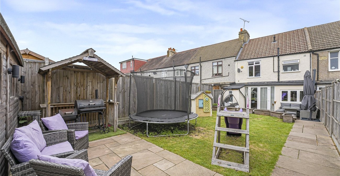 3 bedroom house for sale in Dartford | Robinson Jackson