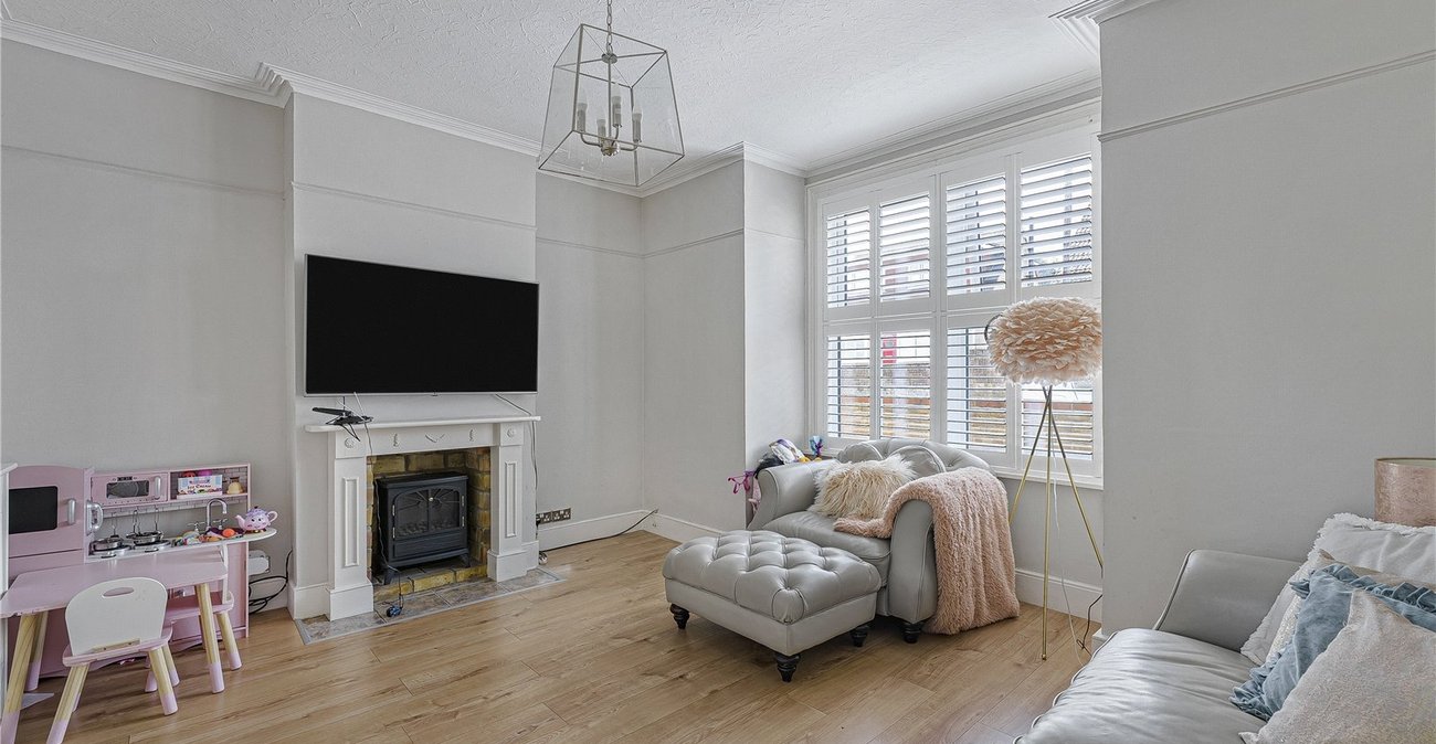 2 bedroom house for sale in Dartford | Robinson Jackson