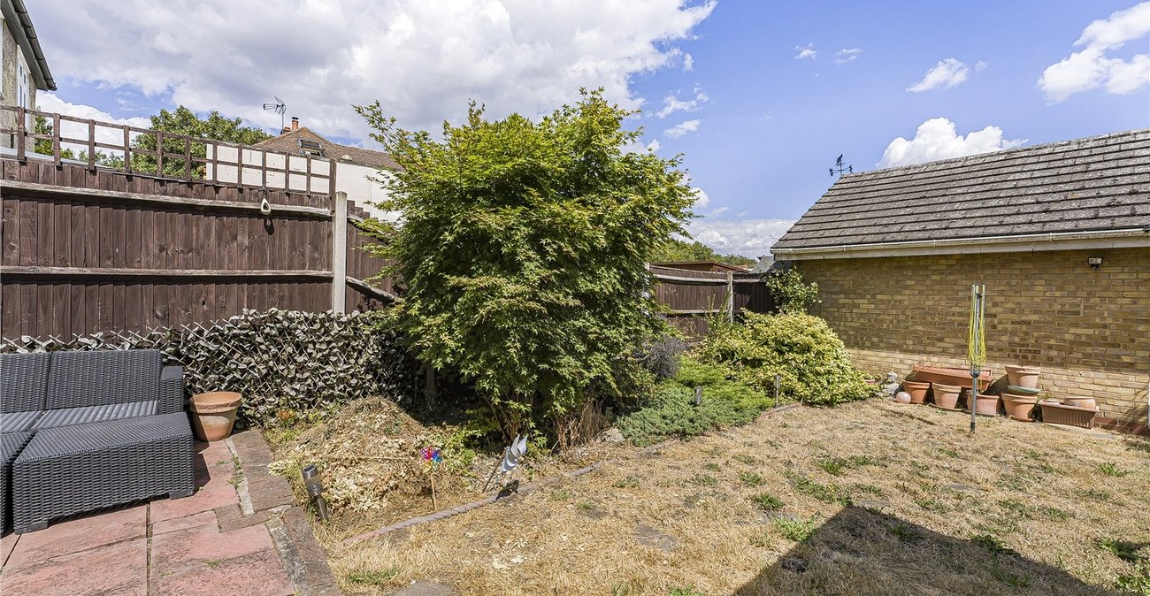 2 bedroom house for sale in Dartford | Robinson Jackson