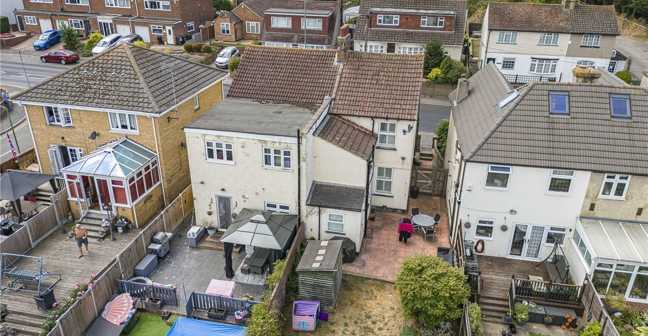2 bedroom house for sale in Dartford | Robinson Jackson