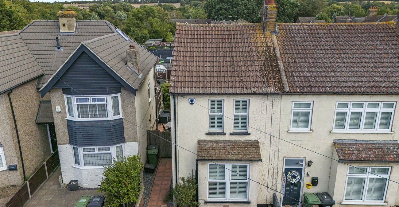 2 bedroom house for sale in Dartford | Robinson Jackson