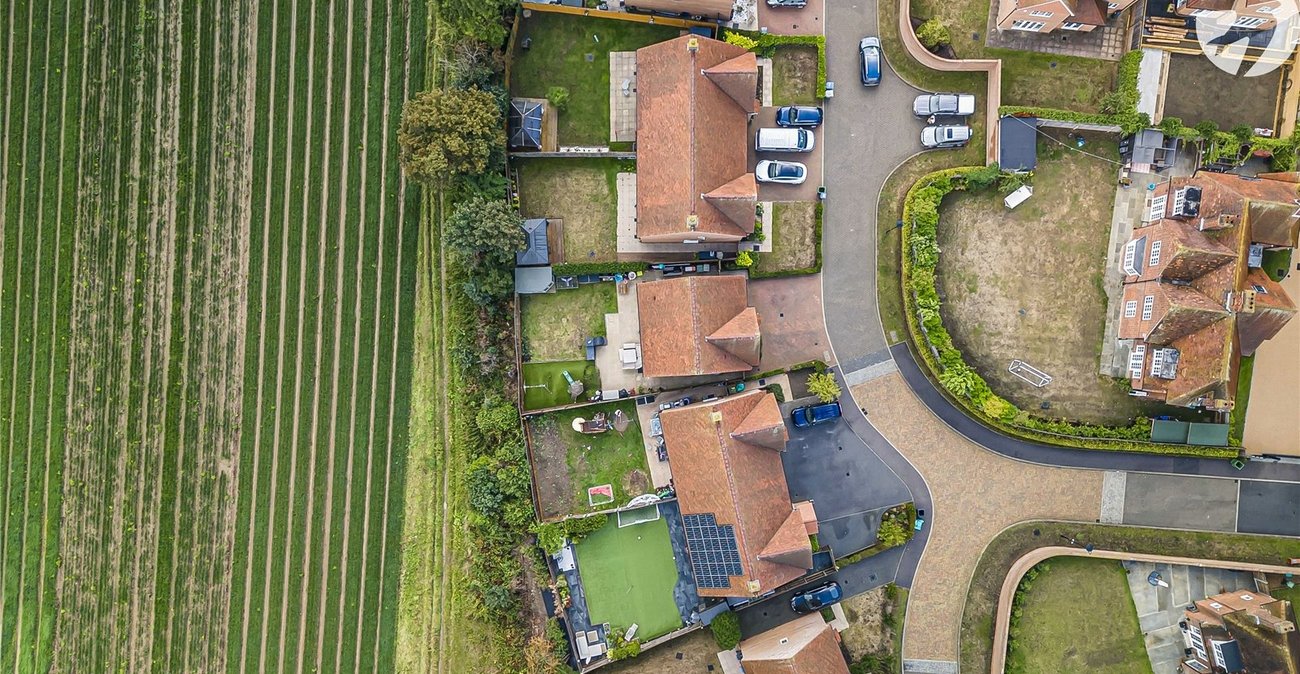 4 bedroom house for sale in Swanley | Robinson Jackson