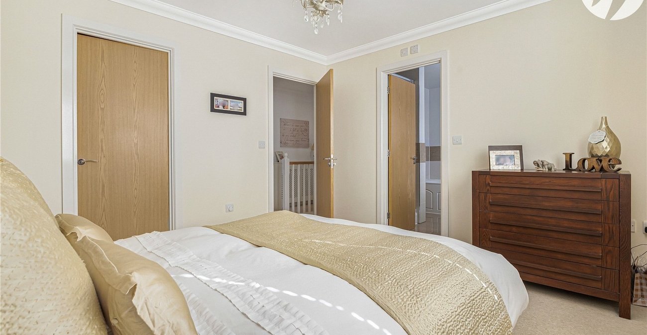 4 bedroom house for sale in Swanley | Robinson Jackson