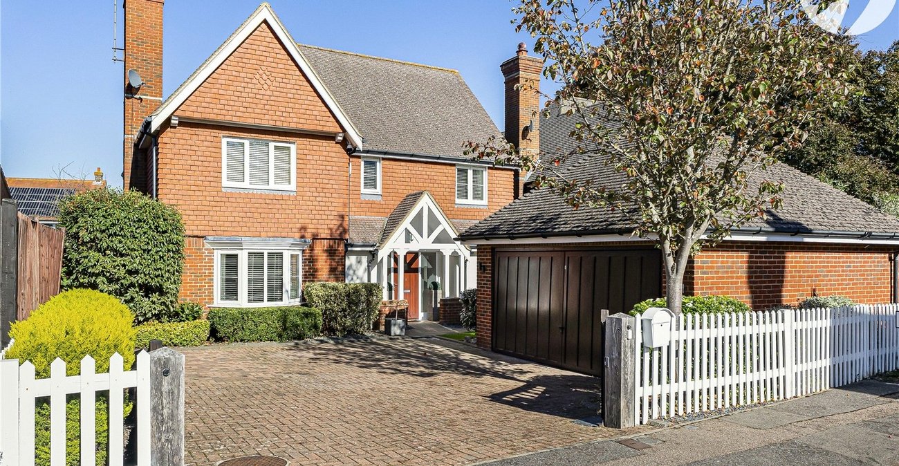 4 bedroom house for sale in Swanley | Robinson Jackson