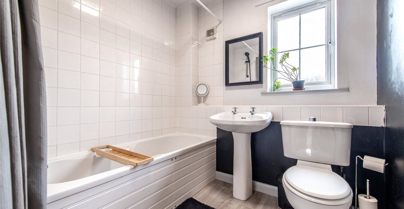 3 bedroom house for sale in Sittingbourne | Robinson Michael & Jackson