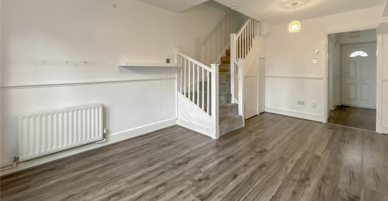 2 bedroom house for sale in Blackfen Road | Robinson Jackson