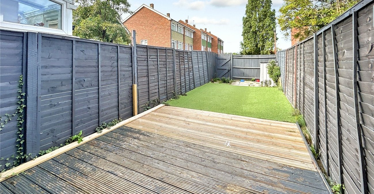 2 bedroom house for sale in Blackfen Road | Robinson Jackson