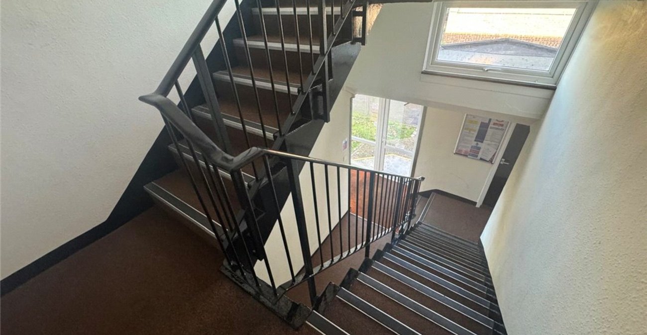 1 bedroom property for sale in Orpington | Robinson Jackson