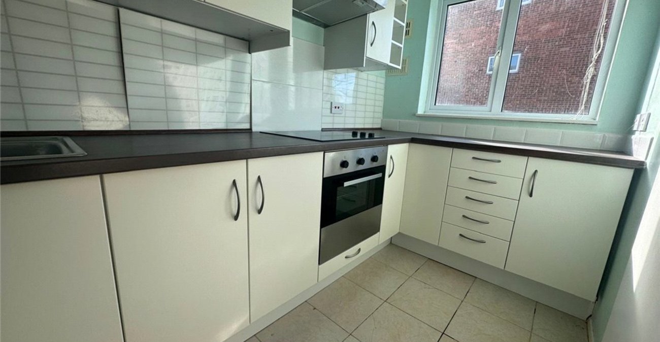 1 bedroom property for sale in Orpington | Robinson Jackson