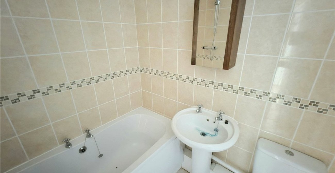 1 bedroom property for sale in Orpington | Robinson Jackson