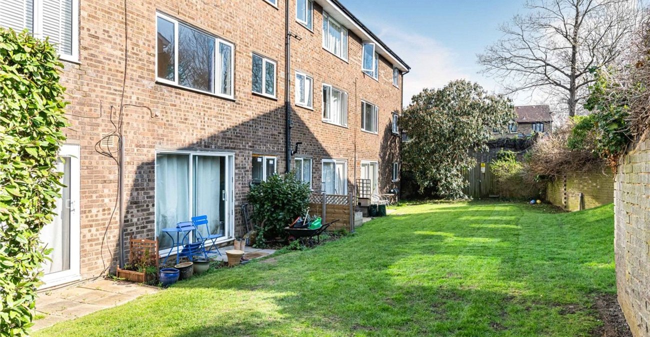 1 bedroom property for sale in Orpington | Robinson Jackson