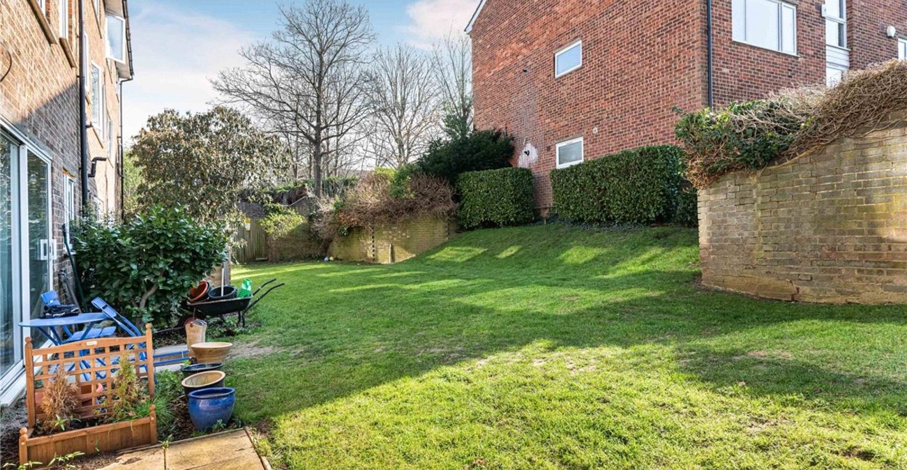 1 bedroom property for sale in Orpington | Robinson Jackson