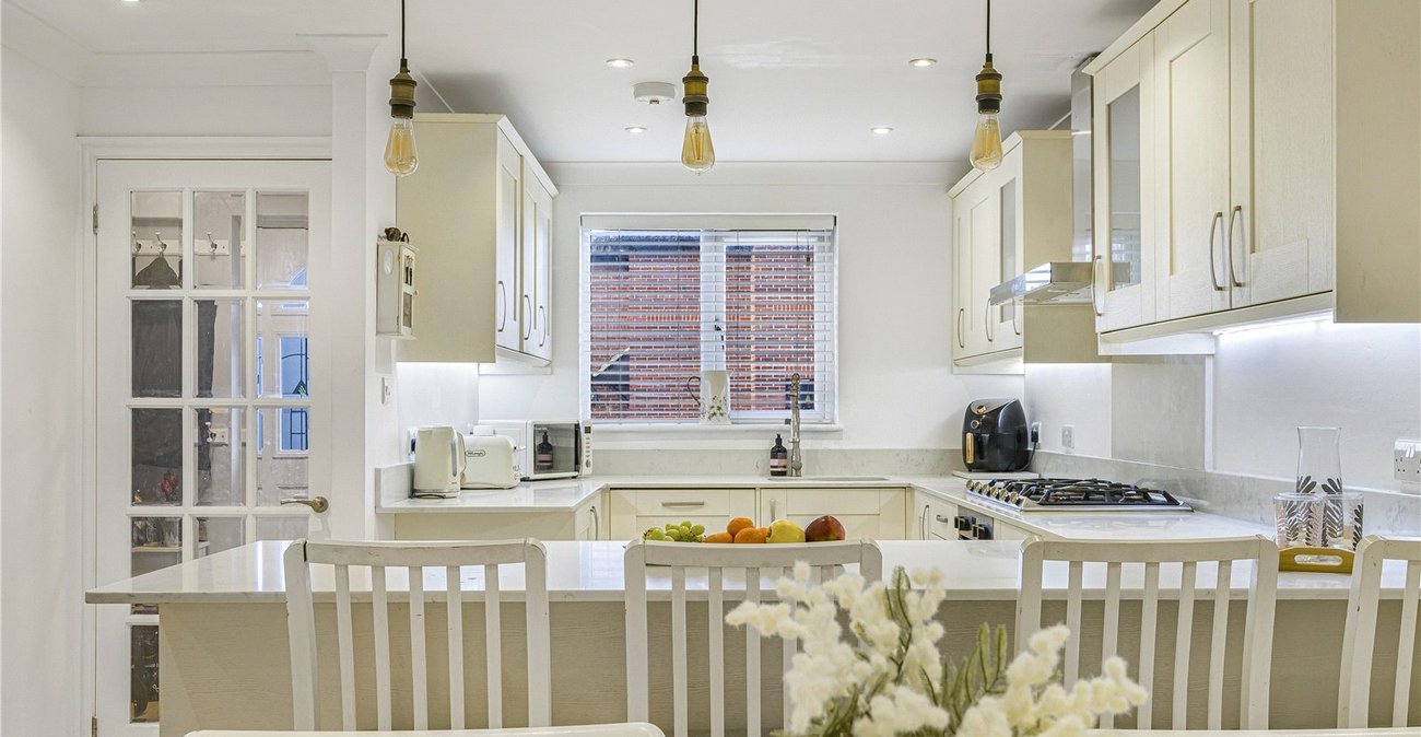 4 bedroom house for sale in Greenhithe | Robinson Jackson