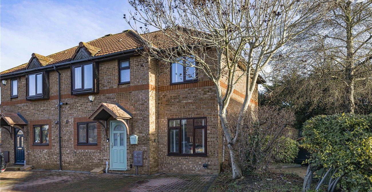 4 bedroom house for sale in Greenhithe | Robinson Jackson