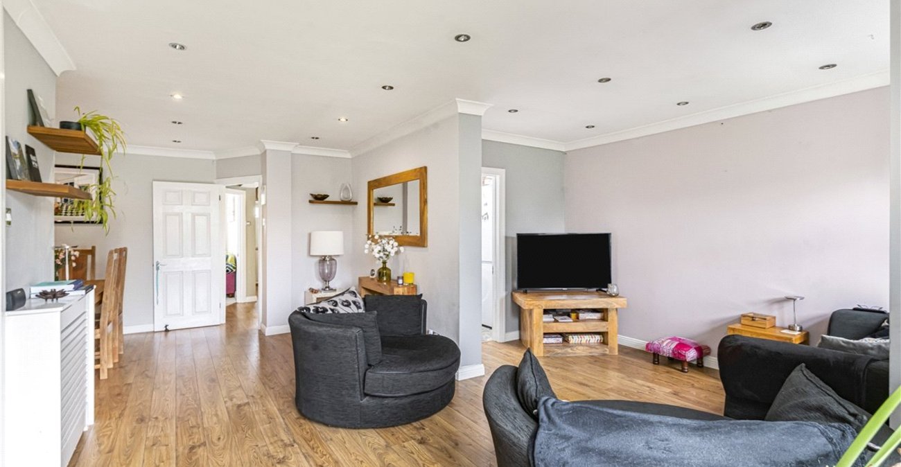 3 bedroom house for sale in Orpington | Robinson Jackson