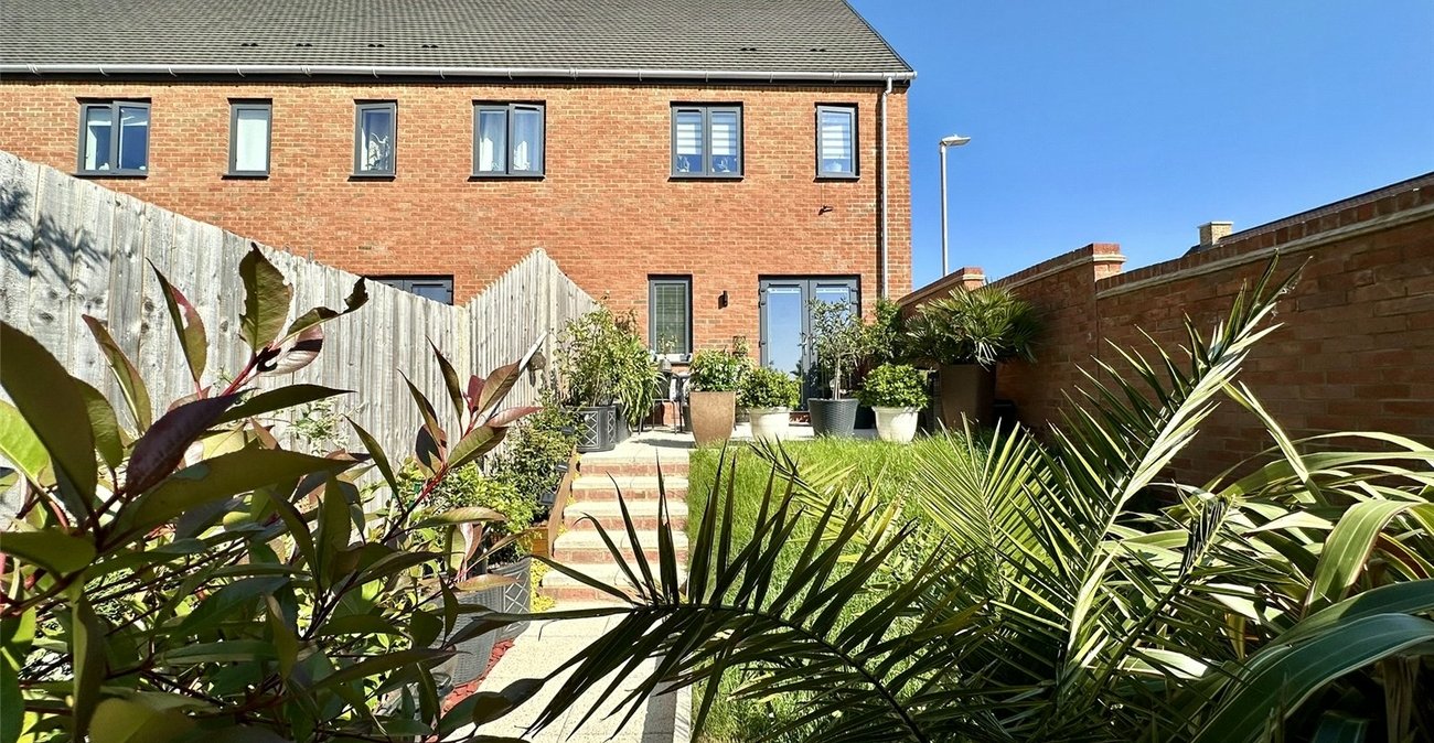 2 bedroom house for sale in Castle Hill | Robinson Jackson