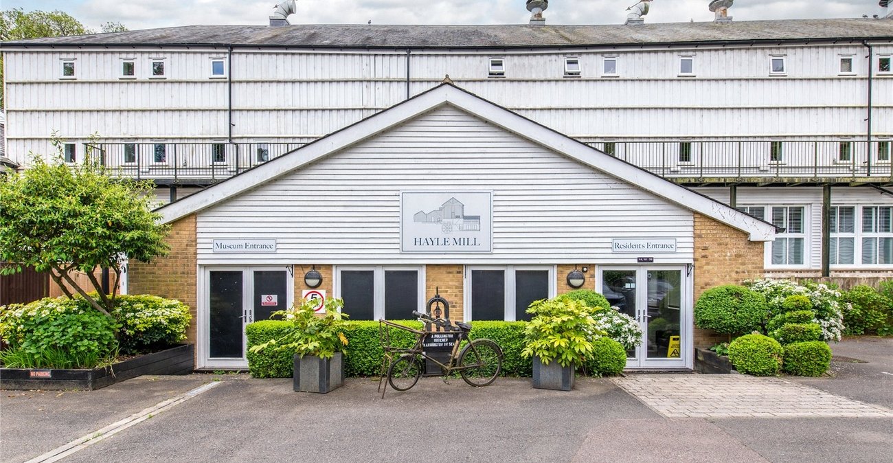 3 bedroom property for sale in Maidstone | Robinson Michael & Jackson