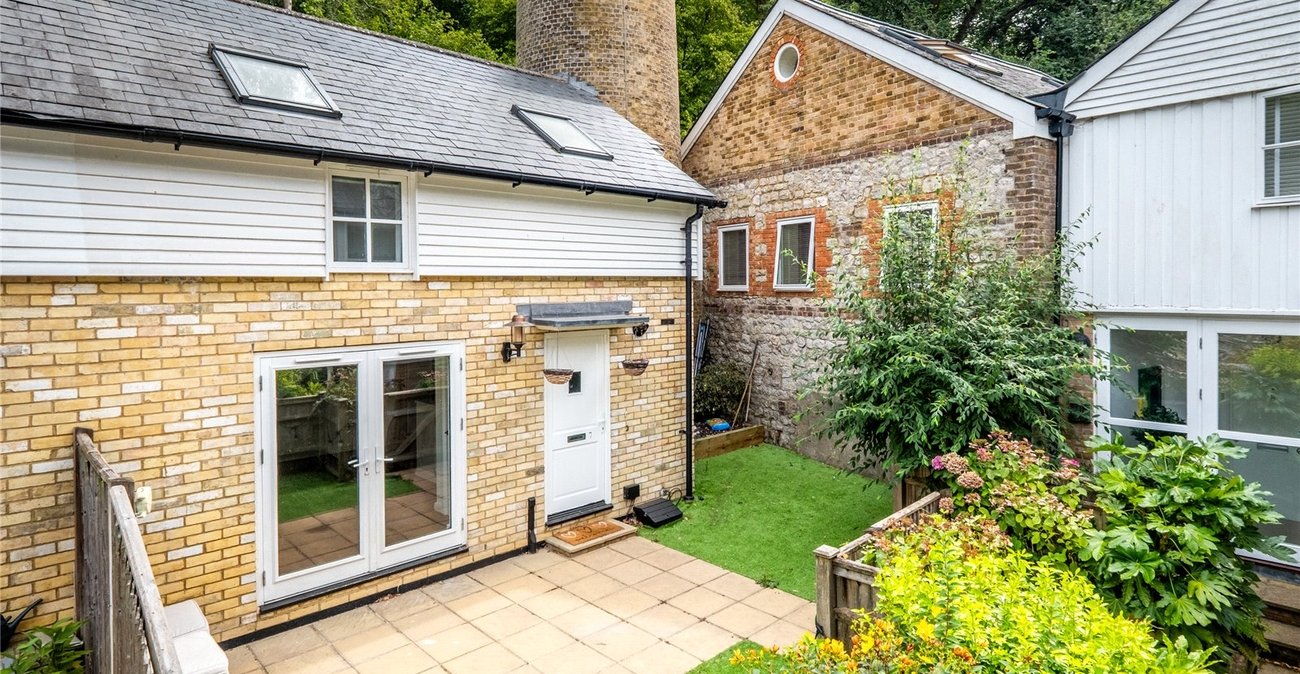 2 bedroom house for sale in Maidstone | Robinson Michael & Jackson
