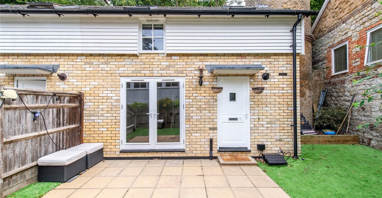 2 bedroom house for sale in Maidstone | Robinson Michael & Jackson