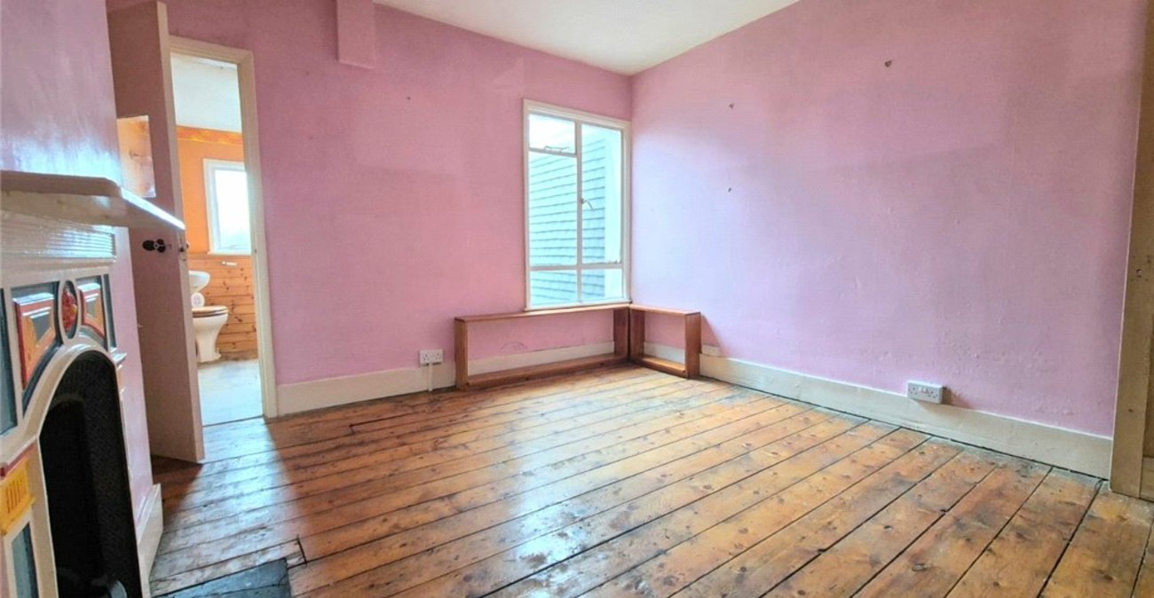 2 bedroom house for sale in Otford Lane | Robinson Jackson