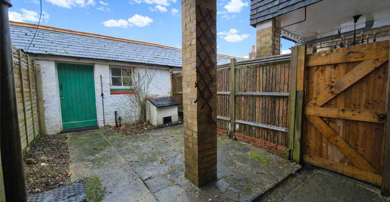 2 bedroom house for sale in Otford Lane | Robinson Jackson