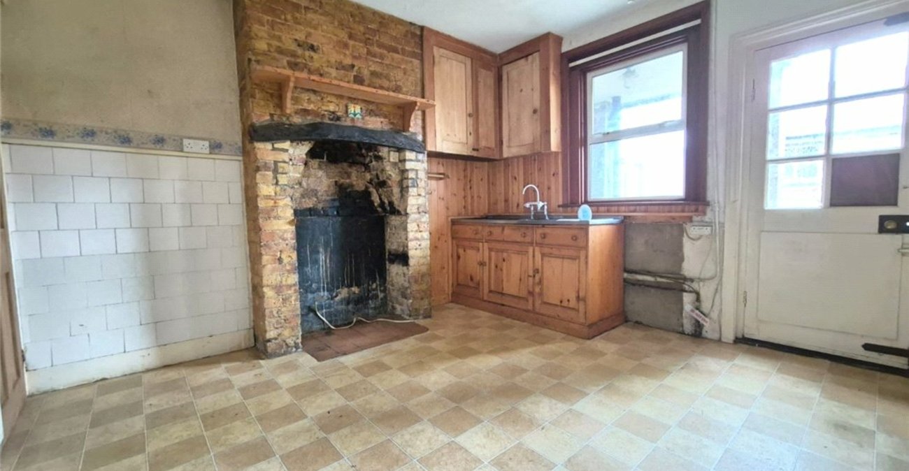 2 bedroom house for sale in Otford Lane | Robinson Jackson