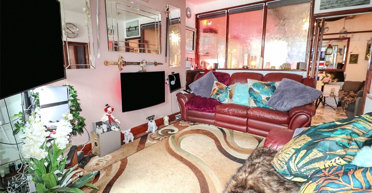 3 bedroom house for sale in Erith | Robinson Jackson