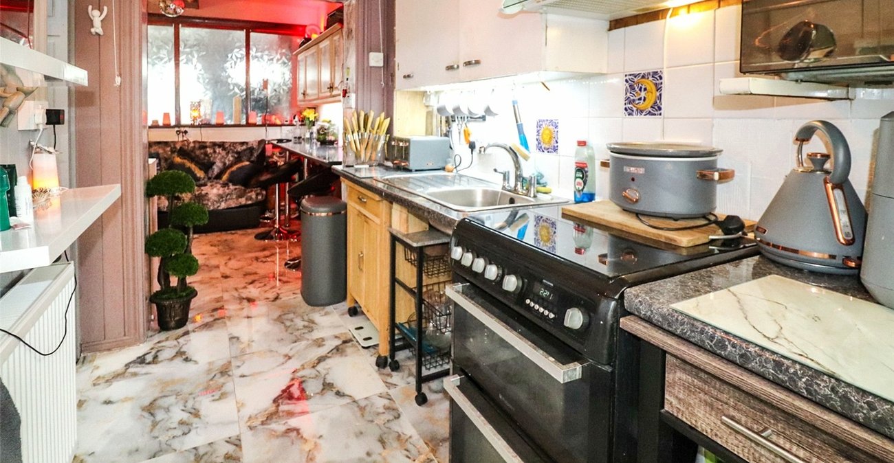 3 bedroom house for sale in Erith | Robinson Jackson