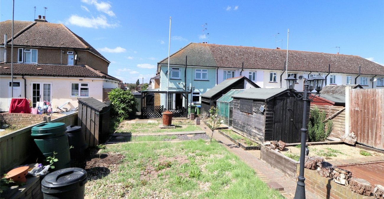 2 bedroom house for sale in Slade Green | Robinson Jackson