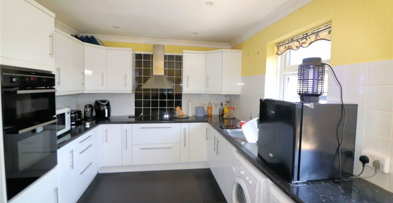 2 bedroom house for sale in Slade Green | Robinson Jackson