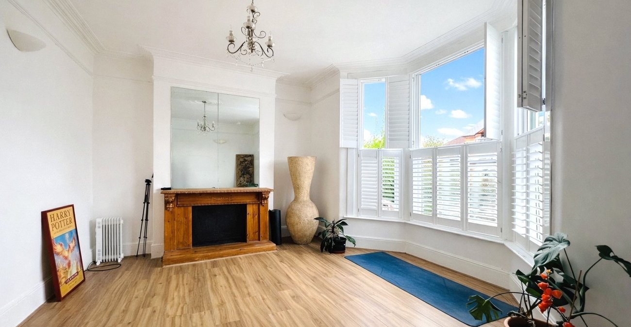 4 bedroom house for sale in Catford | Robinson Jackson