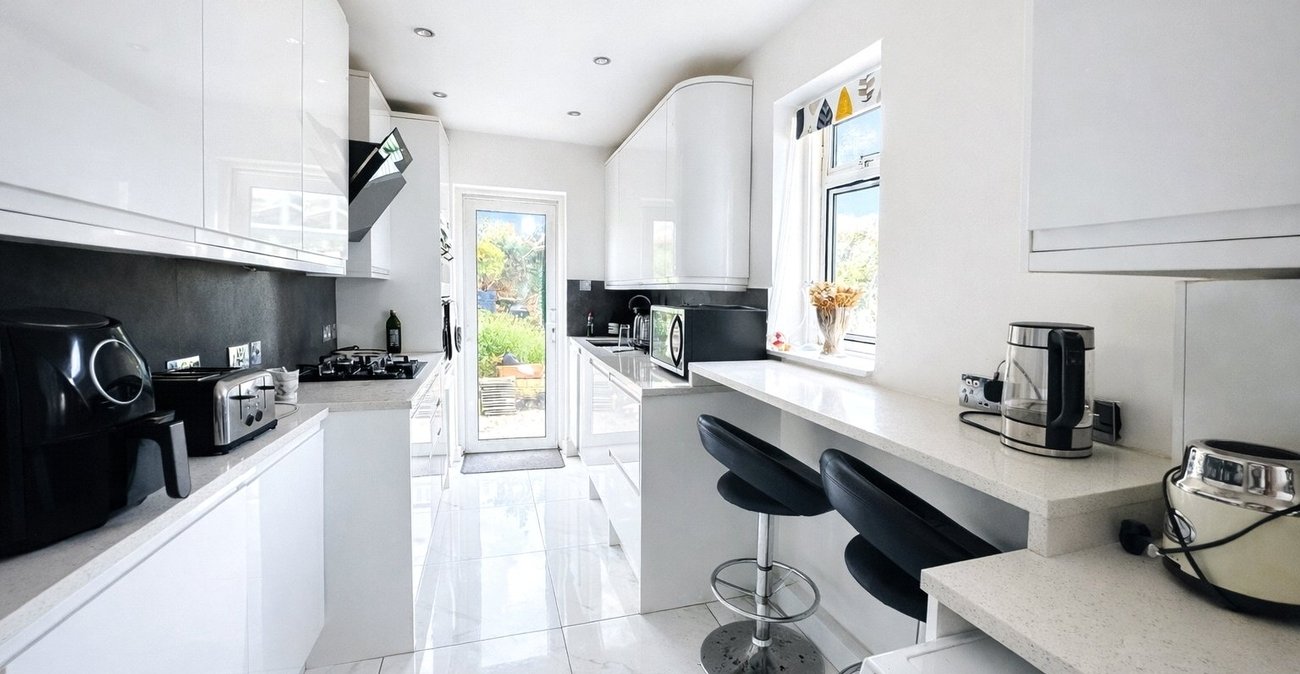 4 bedroom house for sale in Catford | Robinson Jackson