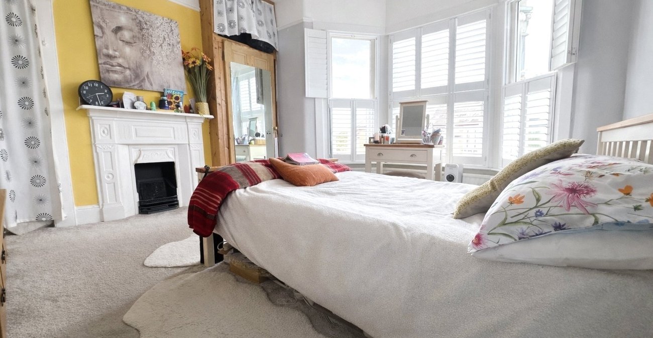 4 bedroom house for sale in Catford | Robinson Jackson