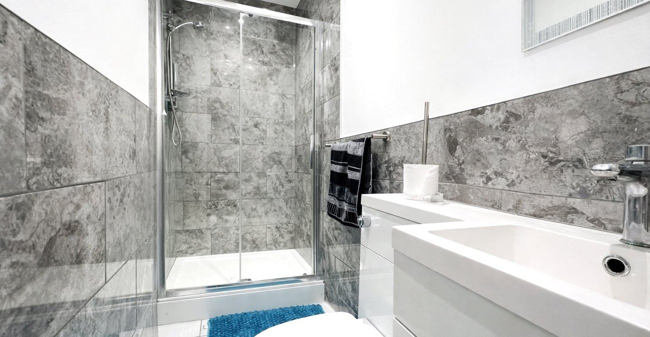 4 bedroom house for sale in Catford | Robinson Jackson