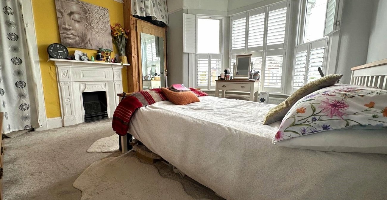 4 bedroom house for sale in Catford | Robinson Jackson