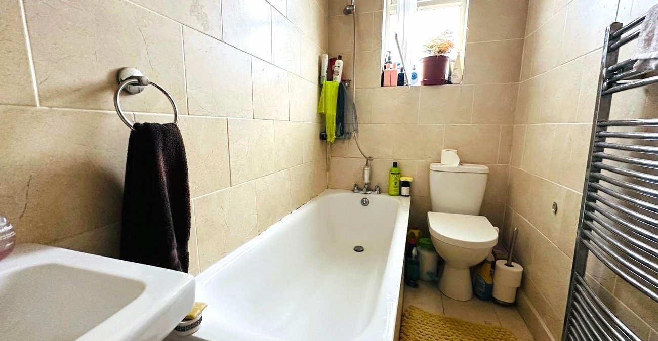 4 bedroom house for sale in Catford | Robinson Jackson