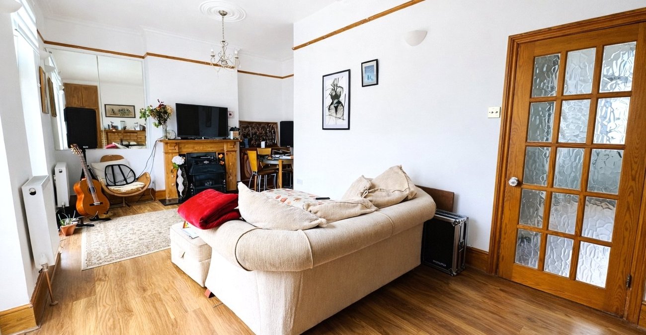 4 bedroom house for sale in Catford | Robinson Jackson