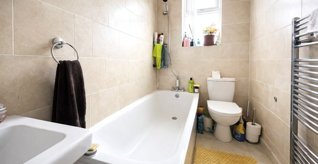 4 bedroom house for sale in Catford | Robinson Jackson