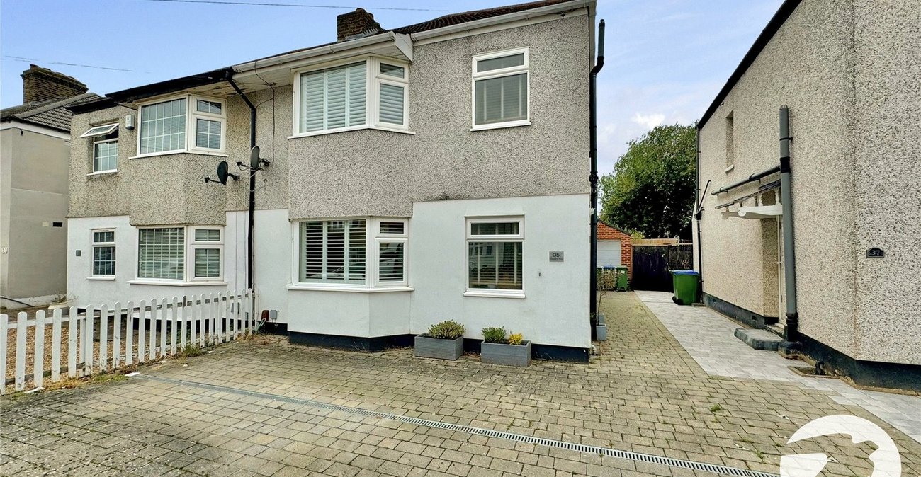 3 bedroom house for sale in Welling | Robinson Jackson