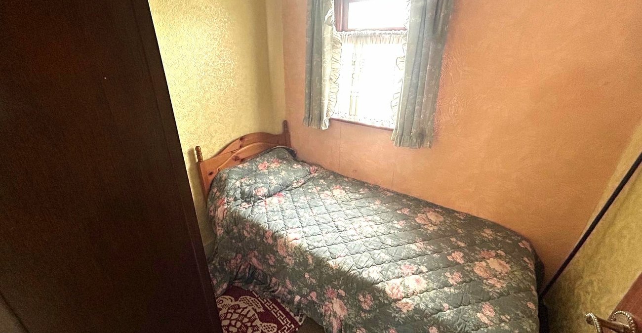 3 bedroom house for sale in Welling | Robinson Jackson