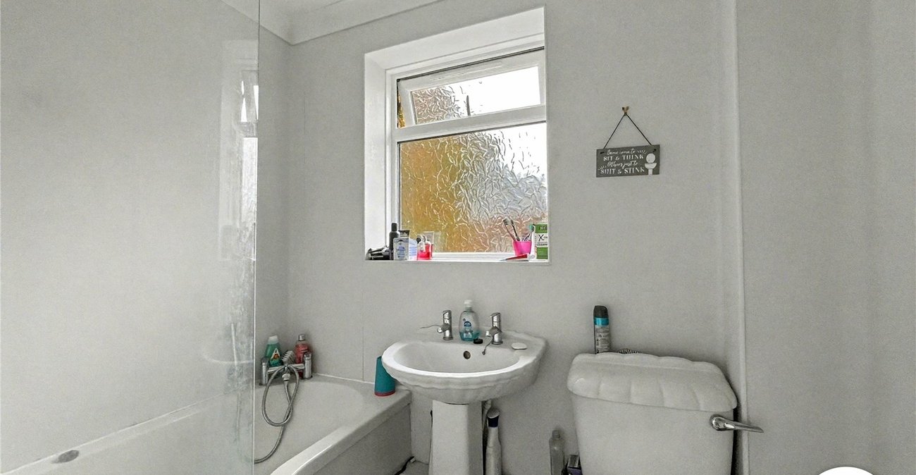 3 bedroom house for sale in Sittingbourne | Robinson Michael & Jackson