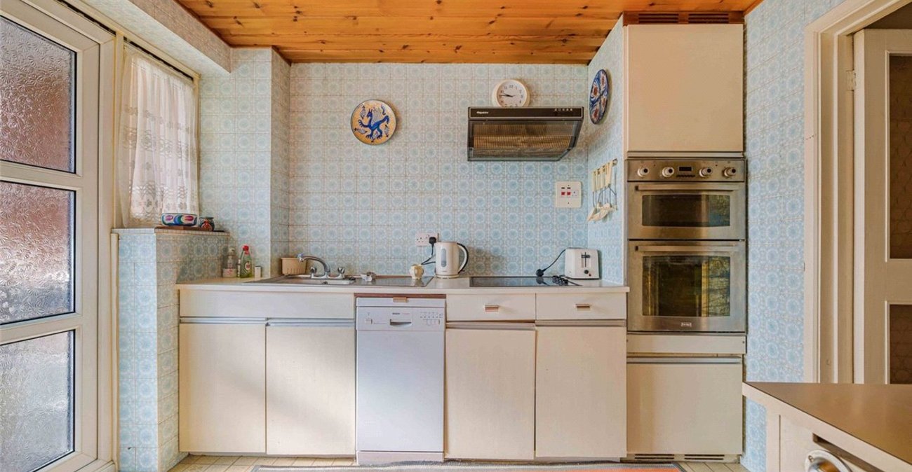 3 bedroom house for sale in St Mary Cray | Robinson Jackson