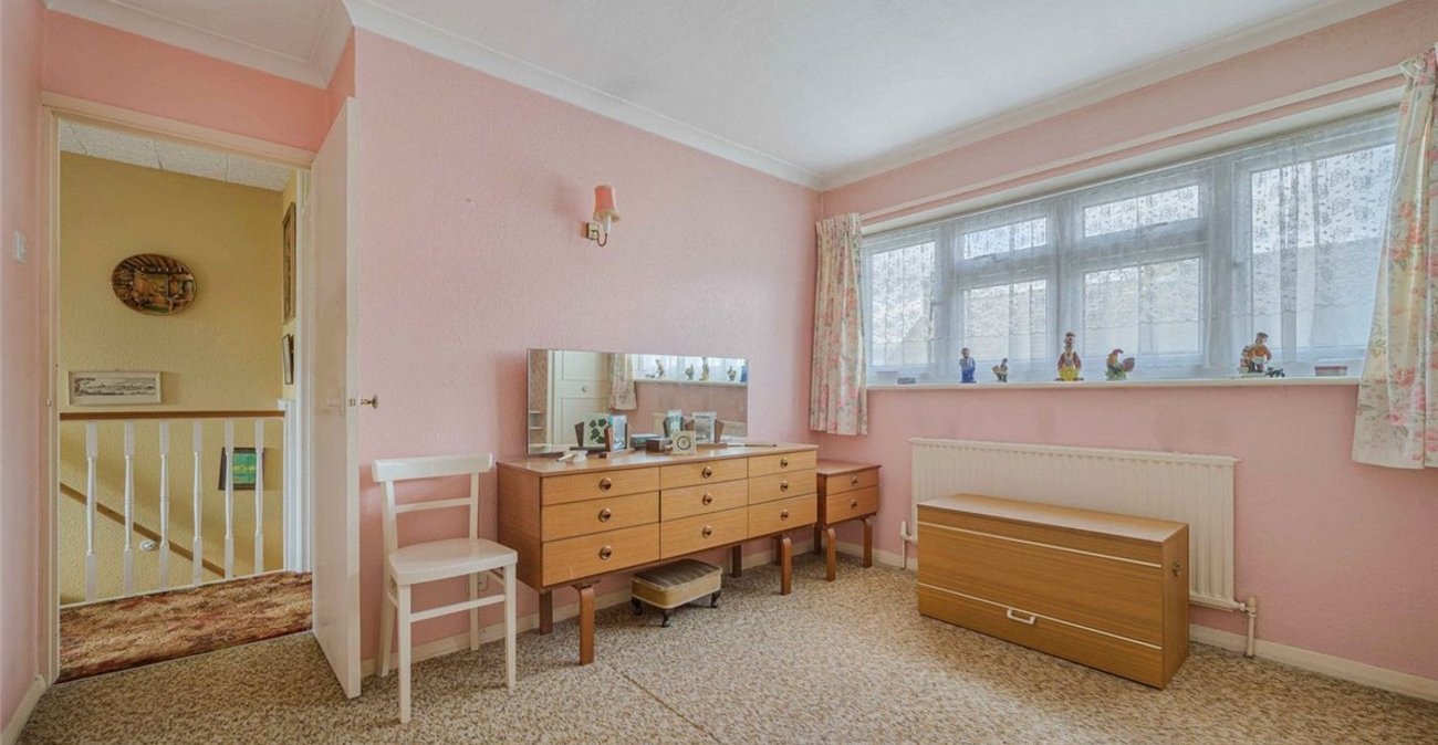 3 bedroom house for sale in St Mary Cray | Robinson Jackson