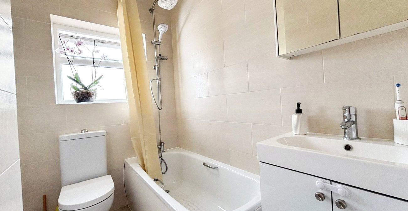2 bedroom house for sale in Bexley | Robinson Jackson